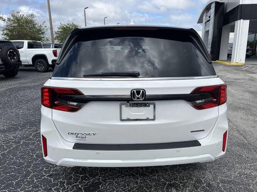 2025 Honda Odyssey Touring