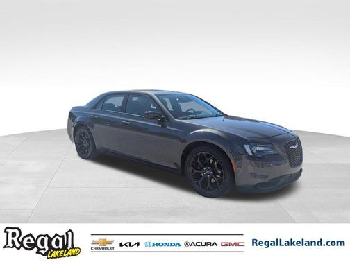 2019 Chrysler 300 Touring