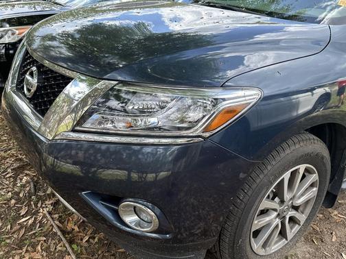 2015 Nissan Pathfinder SV