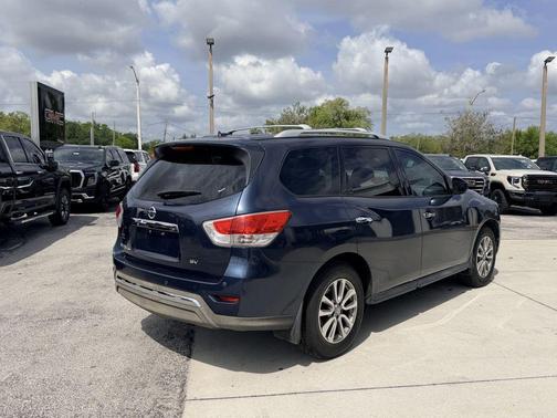 2015 Nissan Pathfinder SV