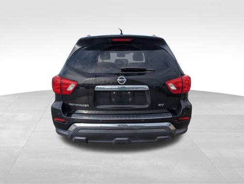 2017 Nissan Pathfinder SV