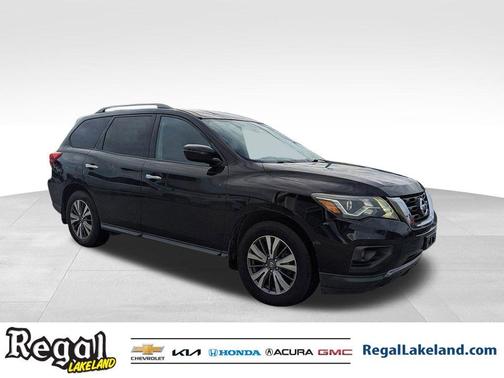 2017 Nissan Pathfinder SV