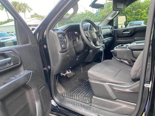 2023 Chevrolet Silverado 2500 Custom