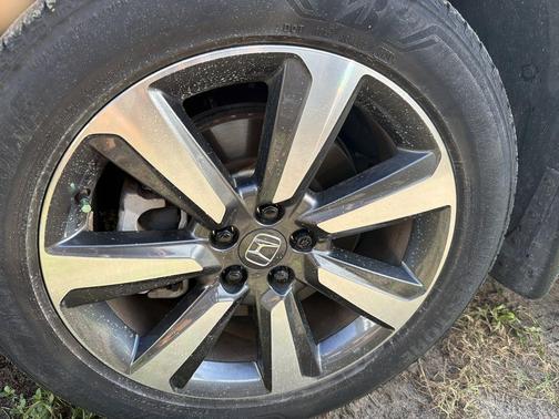 Crystal Black Pearl 2025 Honda Pilot Touring