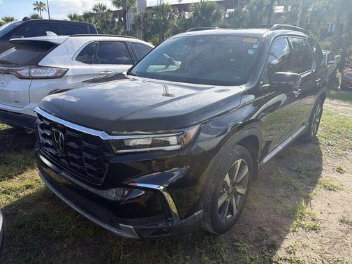 Crystal Black Pearl 2025 Honda Pilot Touring