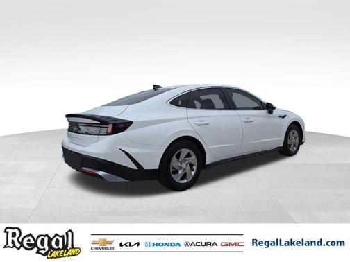 2025 Hyundai SONATA SE