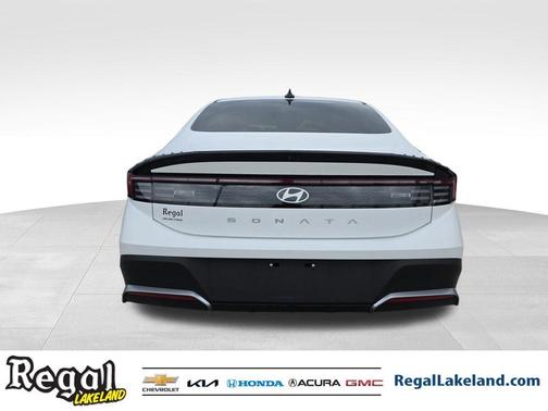 2025 Hyundai SONATA SE