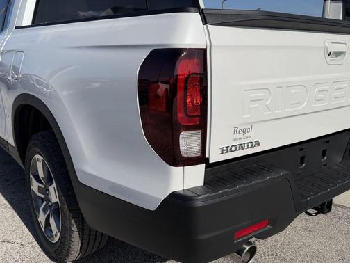 Platinum White Pearl 2026 Honda Ridgeline RTL