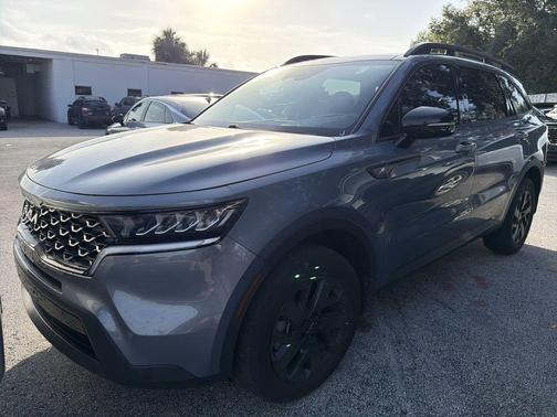 Everlasting Silver 2023 Kia Sorento X-Line S