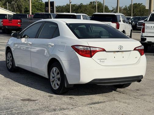 Super White 2016 Toyota Corolla LE
