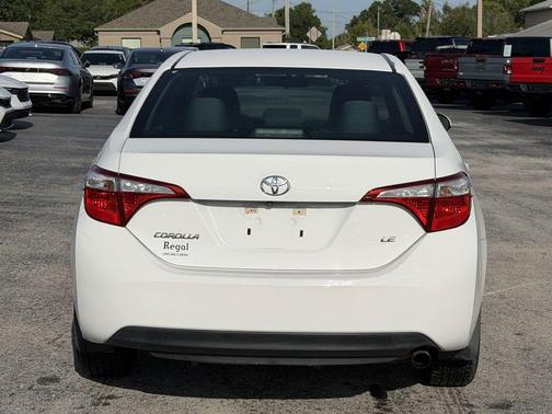 Super White 2016 Toyota Corolla LE