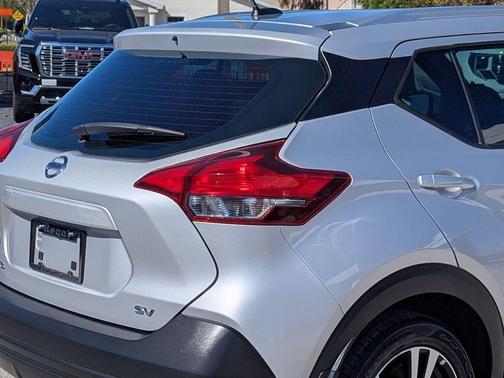 2019 Nissan Kicks SV