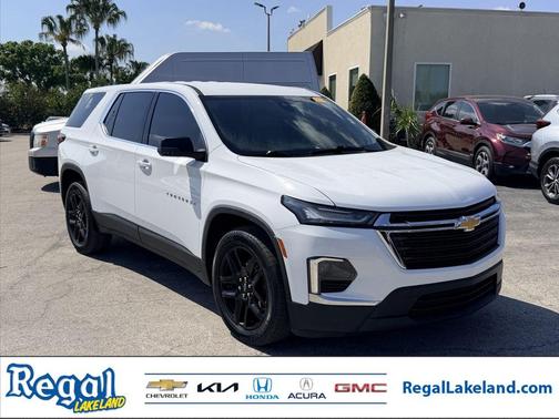 Summit White 2022 Chevrolet Traverse LS