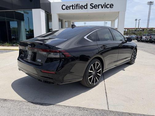 Crystal Black Pearl 2026 Honda Accord Hybrid Touring