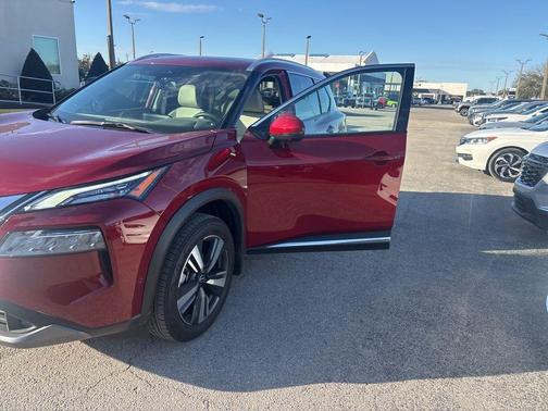 2022 Nissan Rogue SL