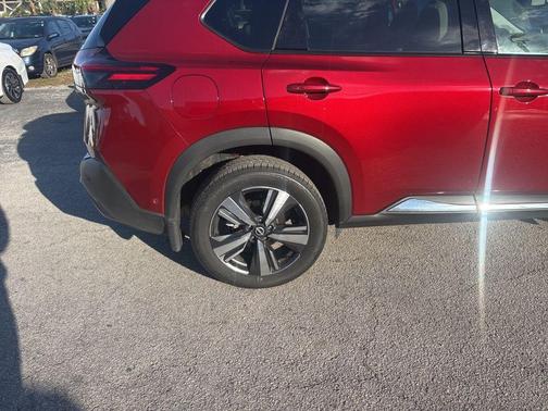 2022 Nissan Rogue SL