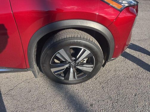 2022 Nissan Rogue SL