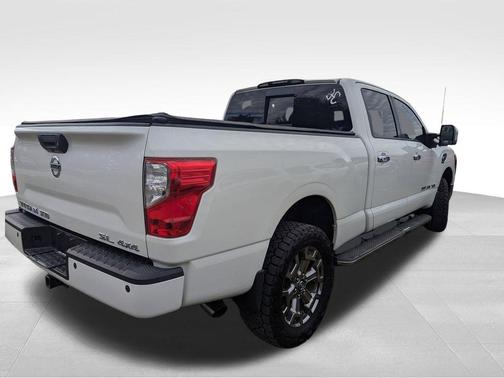 2018 Nissan Titan XD SL