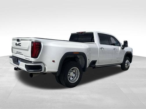 2024 GMC Sierra 3500 Denali Ultimate