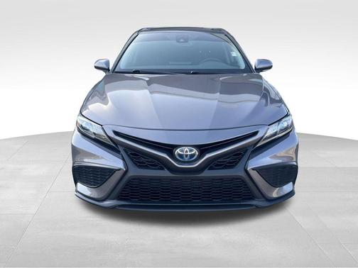 2021 Toyota Camry Hybrid SE