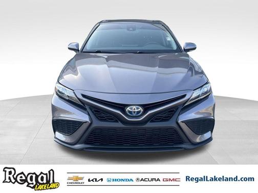 2021 Toyota Camry Hybrid SE
