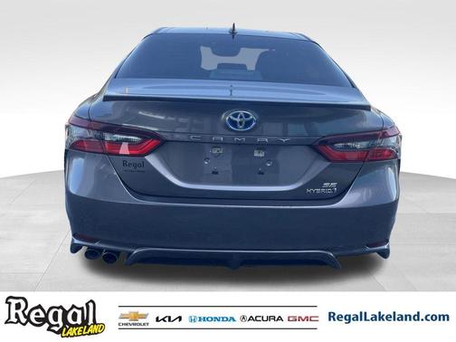2021 Toyota Camry Hybrid SE