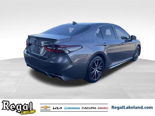 2021 Toyota Camry Hybrid SE