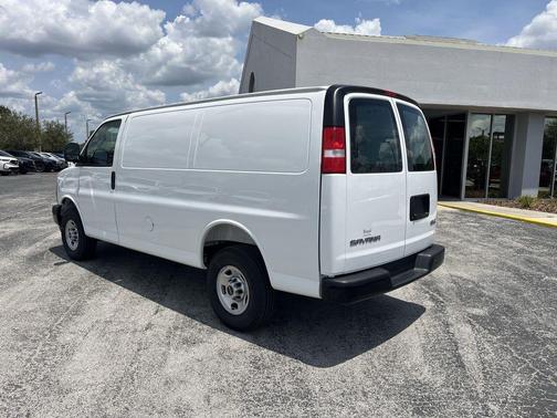 2025 GMC Savana 2500 Work Van