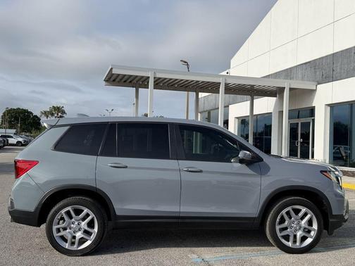 Sonic Gray Pearl 2024 Honda Passport EX-L