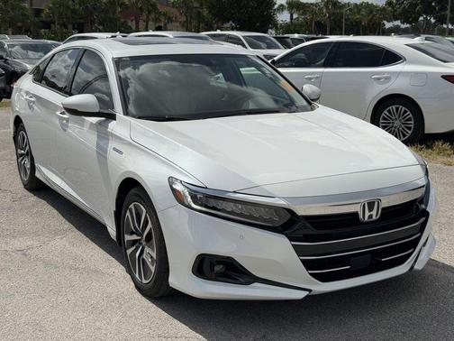 White 2022 Honda Accord Hybrid EX-L