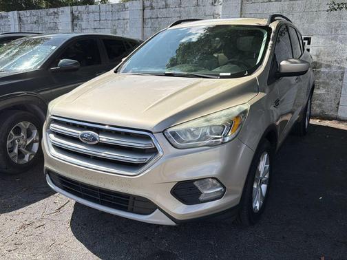 White Gold Metallic 2017 Ford Escape SE