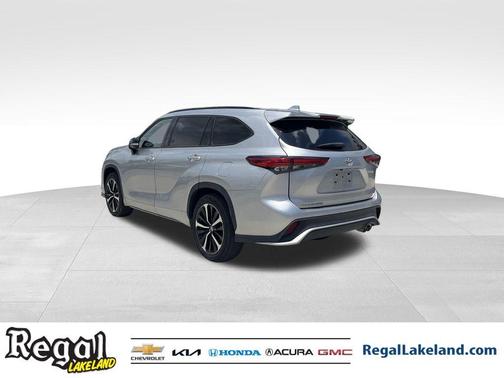 2022 Toyota Highlander XSE
