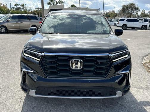 Crystal Black Pearl 2025 Honda Pilot EX-L
