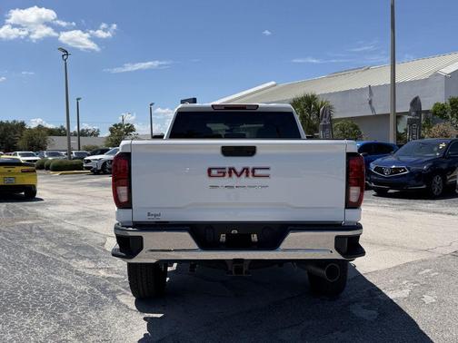Summit White 2026 GMC Sierra 2500 Pro
