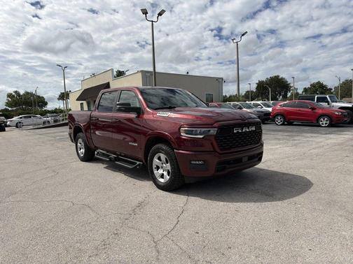 Delmonico Red Pearlcoat 2025 RAM 1500 Big Horn/Lone Star