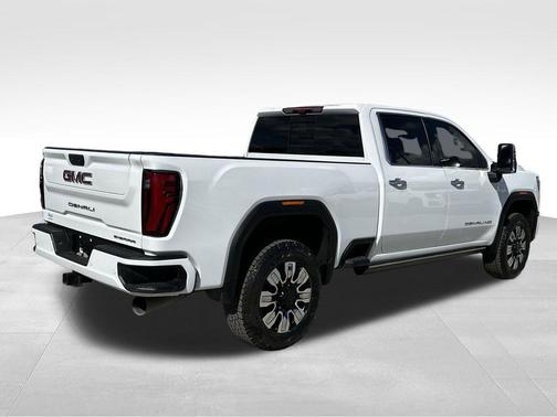2025 GMC Sierra 2500 Denali