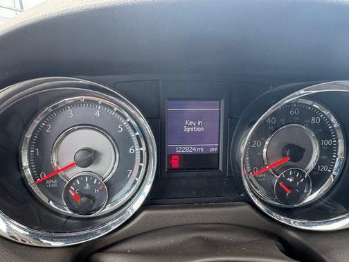 2013 Chrysler Town & Country Touring-L