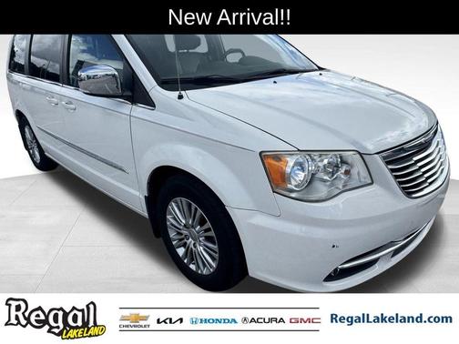2013 Chrysler Town & Country Touring-L