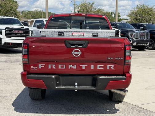 Cardinal Red Metallic 2023 Nissan Frontier SV