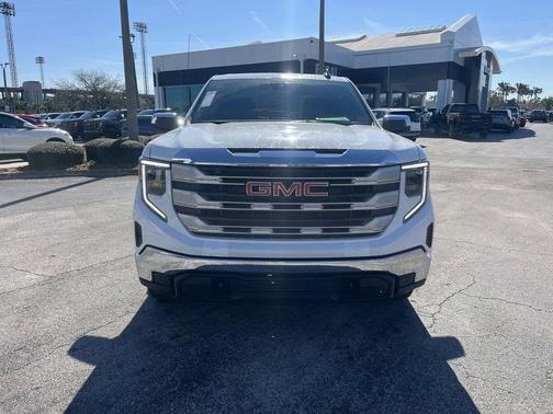 2025 GMC Sierra 1500 SLE