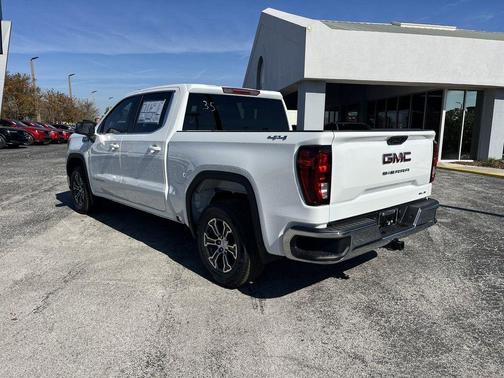 2025 GMC Sierra 1500 SLE