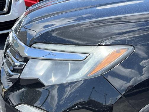 2020 Honda Pilot Touring 8-Passenger