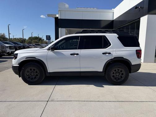 Platinum White Pearl 2026 Honda Passport TrailSport Elite
