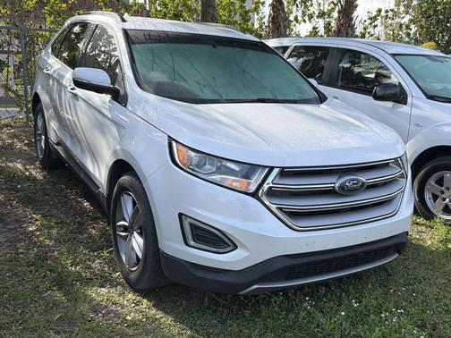 White Platinum Clearcoat Metallic 2015 Ford Edge SEL