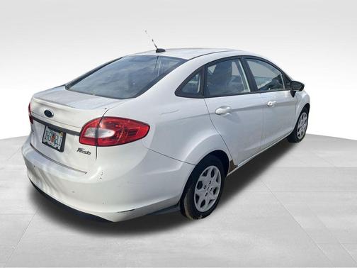 2013 Ford Fiesta S