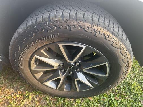 Summit White 2022 Chevrolet Tahoe Z71