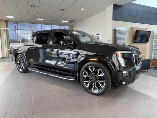 2025 GMC Sierra EV Denali