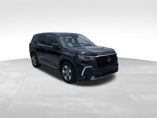 2023 Honda Pilot EX-L 8-Passenger