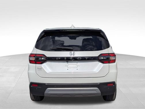 2023 Honda Pilot EX-L 8-Passenger
