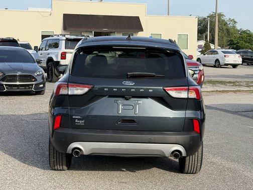 Blue Metallic 2022 Ford Escape SEL